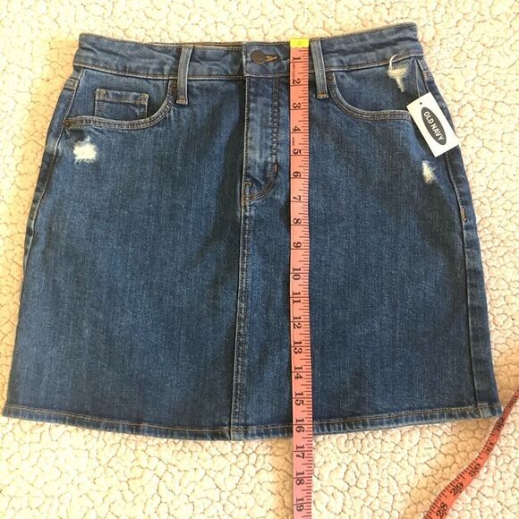 Old Navy Women’s High Waisted Distressed Jean Skirt Size 4 - Picture 6 of 10